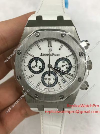 Audemars Piguet Royal Oak Chronograph Replica White Dial White Leather Band Watch